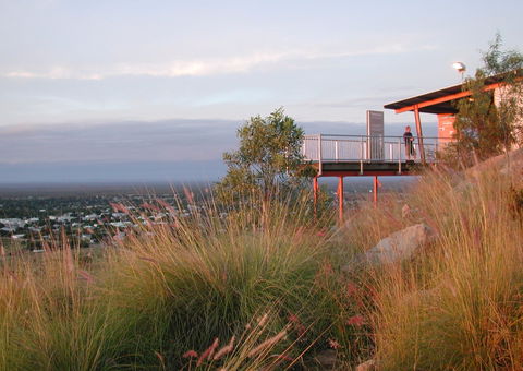 Towers Hill Lookout And Amphitheatre - Tourism Search 1