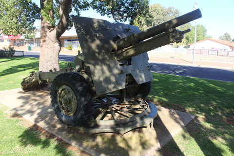 War Gun Trophy - Tourism Search 0