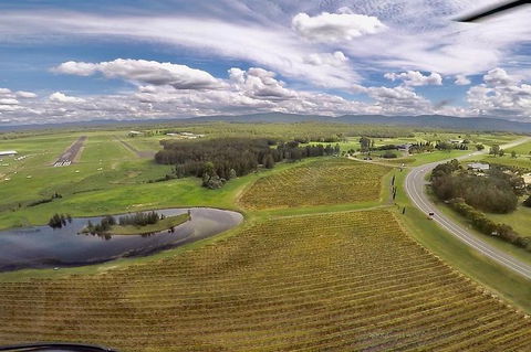 Private Helicopter Flight To Hunter Valley With A La Carte Lunch - For 2 - Tourism Search 5
