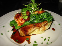 H20 Bar And Bistro - Tourism Search 2