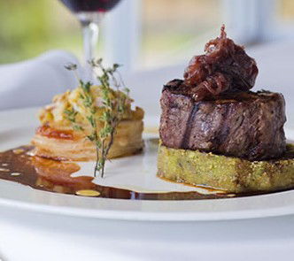 Chris's Beacon Point Restaurant - Tourism Search 0