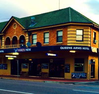 Queens Arms Hotel - Tourism Search
