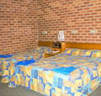Bohle Barn Hotel Motel - Tourism Search