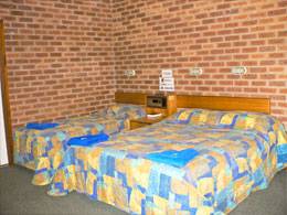 Bohle Barn Hotel Motel - Tourism Search 0