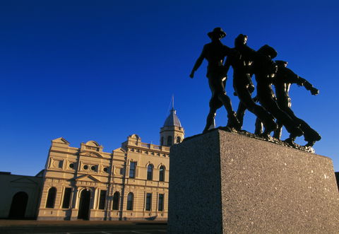 ANZAC Day - Tourism Search 0