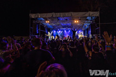 VDM Fest - Rock Edge Country Music Festival - Tourism Search 1