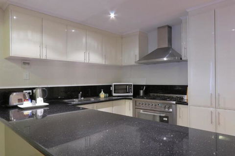 Verandah Apartments - Tourism Search 3