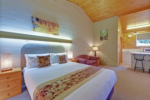 Gold Rush Inn - Tourism Search 6