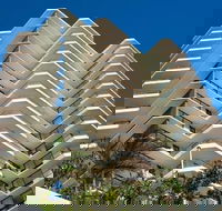 Beach House Seaside Resort Coolangatta - Tourism Search