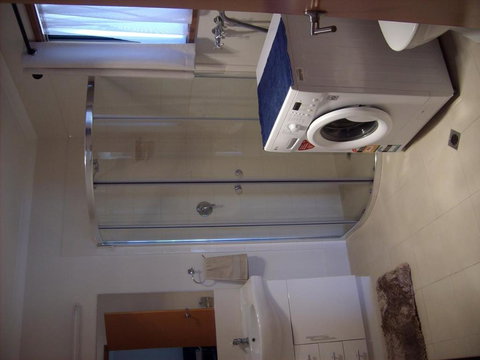 Jackos Holiday Cabins - Tourism Search 5