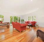 Poets Cottage Fireplace Close to Treks - Tourism Search