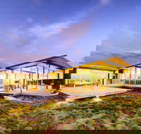 Cloudy Bay Beach House - Tourism Search