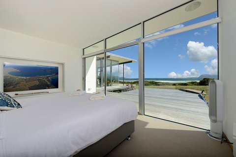 Cloudy Bay Beach House - Tourism Search 6