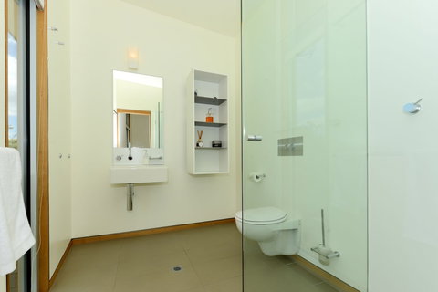 Cloudy Bay Beach House - Tourism Search 4