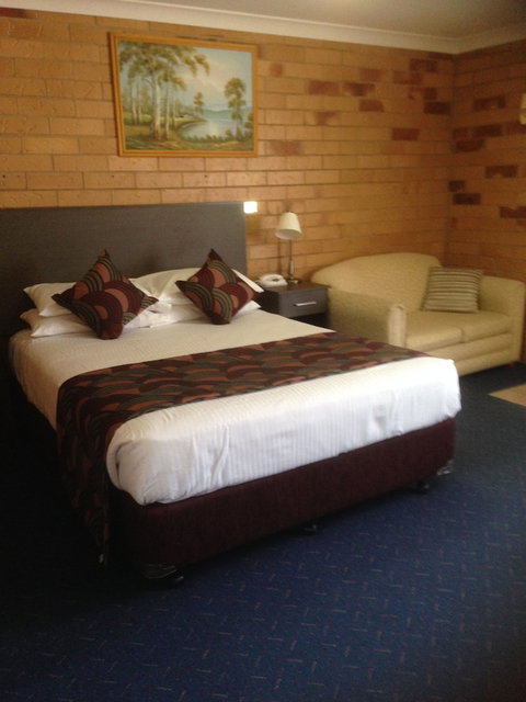 North Parkes Motel - Tourism Search 5
