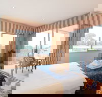 Spinnakers by Rockingham Apartments - Tourism Search