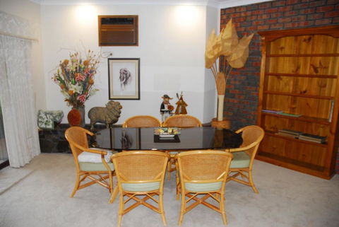 Gaerwood B & B - Tourism Search 1