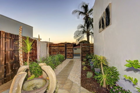 ZEN Beach Retreat - Tourism Search 0