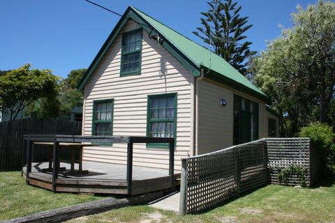 Gaol House Cottages - Tourism Search 1