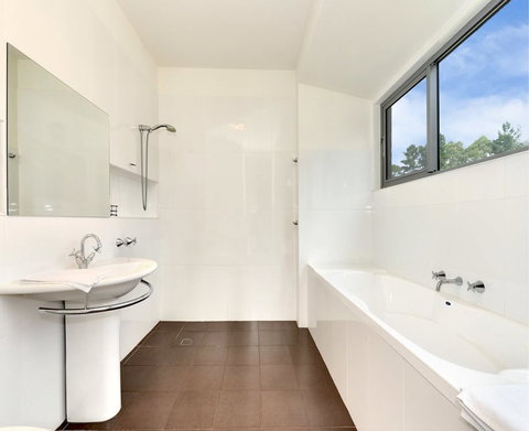 Cloudy Bay Lagoon Estate - Tourism Search 5