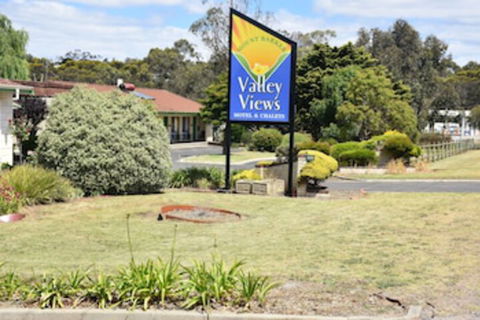 Valley Views Motel & Chalets - Tourism Search 0
