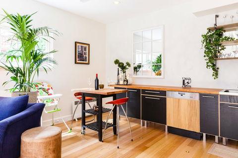 VERA, 1BDR South Melbourne Apartment - Tourism Search 5