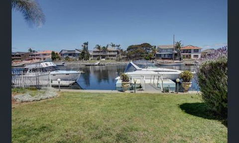 Relax At The Marina - Tourism Search 2