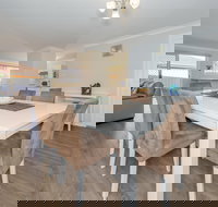 Pebble Pde 1 / 14 Fingal Bay - Tourism Search