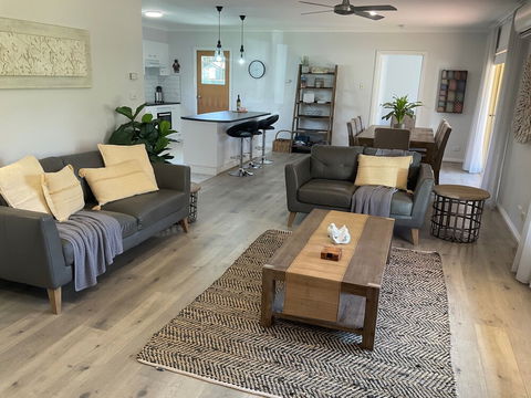 Valley View Townhouse - On The RAIL TRAIL - Tourism Search 2