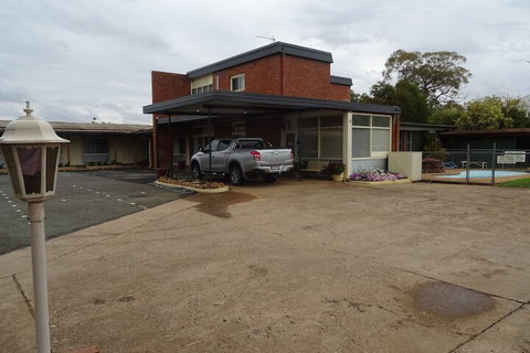 Memphis Motor Inn - Tourism Search 1