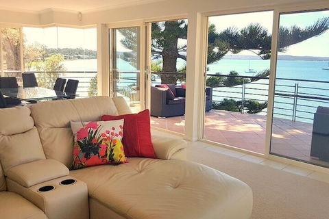 VUES At Salamander Bay - Tourism Search 3