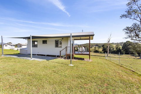 Valley Cabins By The Creek - Tourism Search 6
