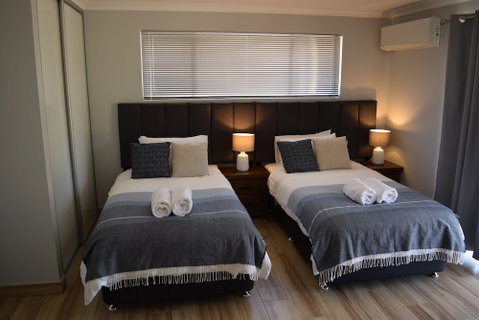 Eagle Bay House - Tourism Search 5