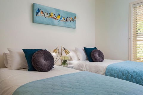 Emerald Lodge - Tourism Search 3