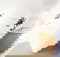 Indulge Apartments - Ontario - Tourism Search