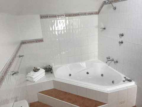 Valley Of The Waters B&B - Tourism Search 5