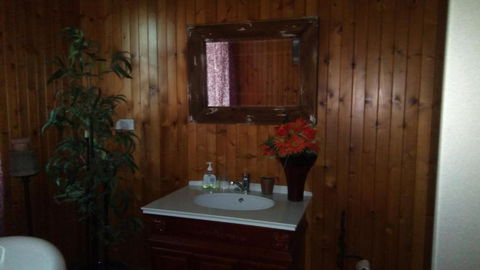 GOLDEN LACE B & B - Tourism Search 3