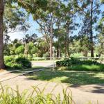 GOLF 39 MOLLYMOOK BEACH - Tourism Search 0