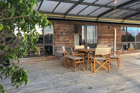 HIDDEN HAVEN Binalong Bay - Tourism Search 3