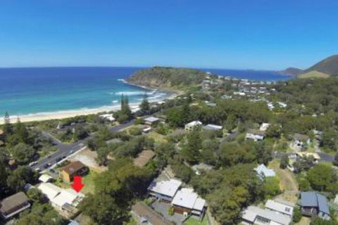 BEACHSIDE VILLA 2 - Tourism Search 6