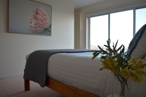 Hilltop House - Tourism Search 3