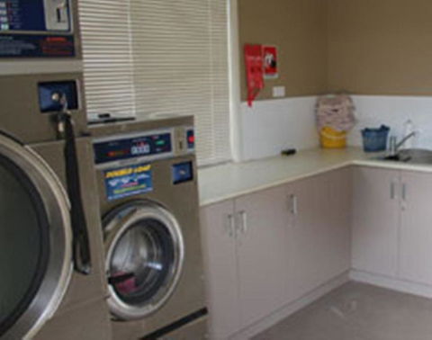 Cosmos Country Motor Inn - Tourism Search 5