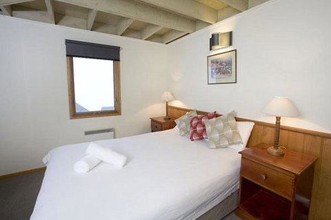 Eagles Nest - Tourism Search 6