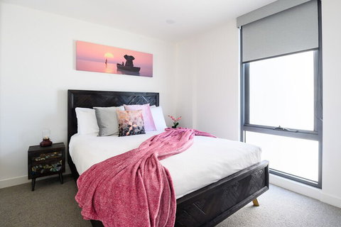 JUDD A Stylish Abode Awaits You - Tourism Search 3