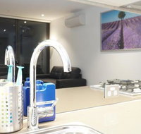 Auzzie Apartments Docklands Melbourne - Tourism Search