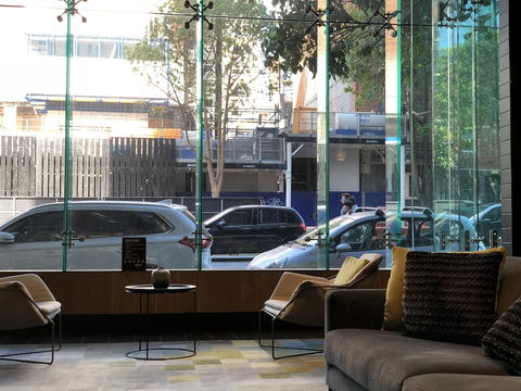 Comfy 2-Bedroom Apartment Level 5 - Tourism Search 1