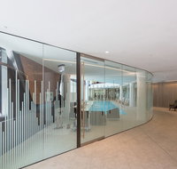 SCARLETT The Heart of the Docklands  Pool  Gym  Car - Tourism Search