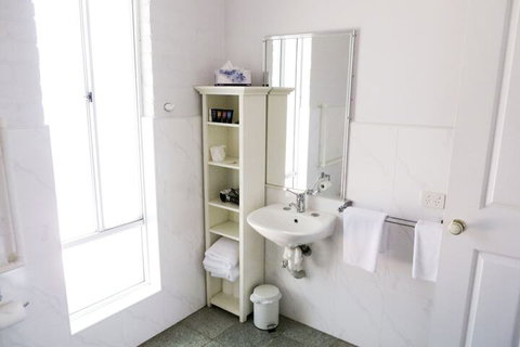 Homewood Cottages - Tourism Search 5