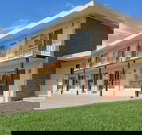 Seven Pines Motor Inn - Tourism Search