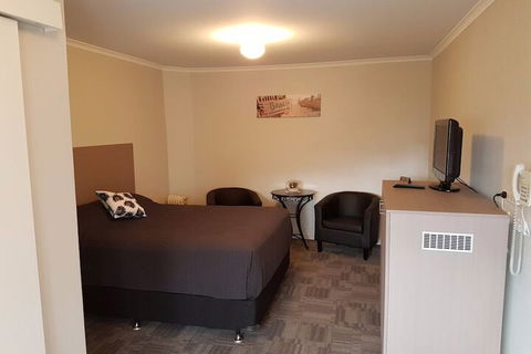 Foreshore Motel - Tourism Search 3